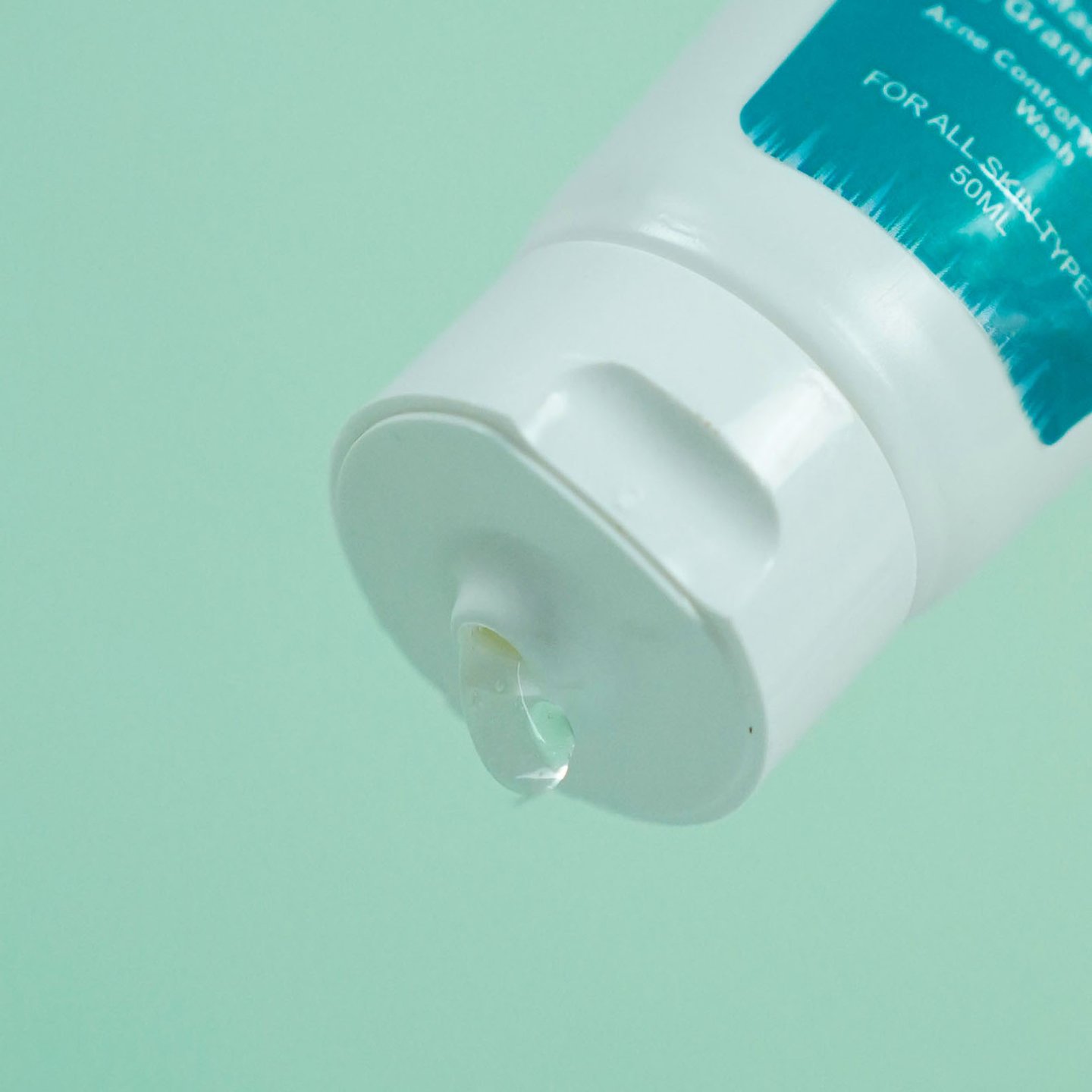 FLORAL REJUVENATE & ADORN SKIN FACE WASH - Image 3